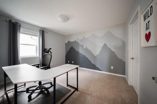 53-100 St.Laurent Way, Fort Mcmurray, AB - Indoor Photo Showing Office