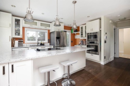 134 Farrell Bay, Fort Mcmurray, AB - Indoor Photo Showing Kitchen With Upgraded Kitchen