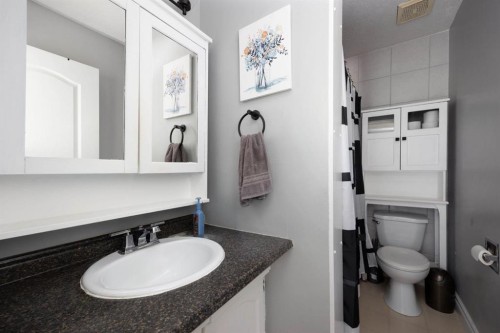 134 Farrell Bay, Fort Mcmurray, AB - Indoor Photo Showing Bathroom