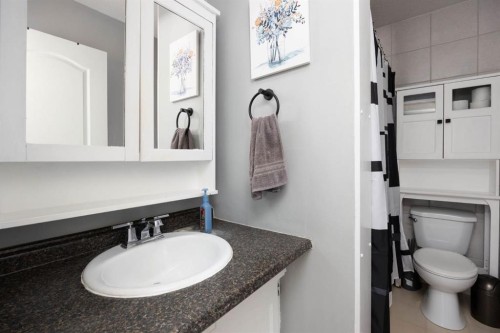 134 Farrell Bay, Fort Mcmurray, AB - Indoor Photo Showing Bathroom