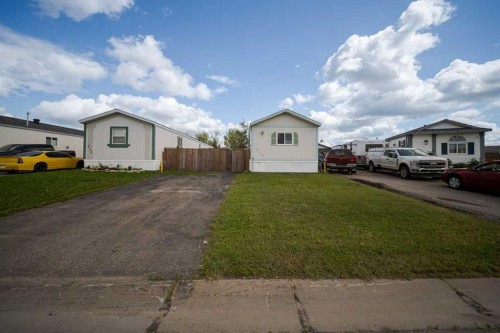 216 Cree Road, Fort Mcmurray, AB - Outdoor
