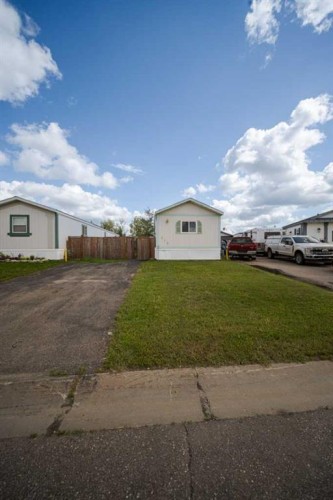 216 Cree Road, Fort Mcmurray, AB - Outdoor