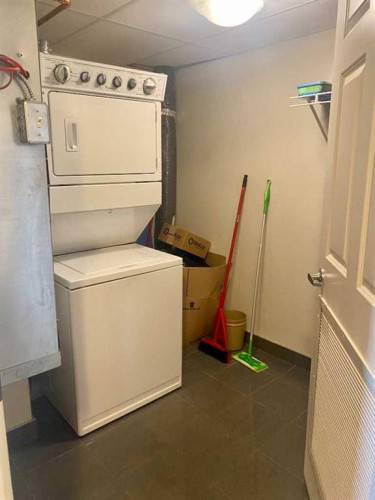 2206-7901 King Street, Fort Mcmurray, AB - Indoor Photo Showing Laundry Room