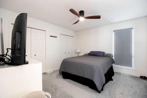 222 Berens Place, Fort Mcmurray, AB - Indoor Photo Showing Bedroom