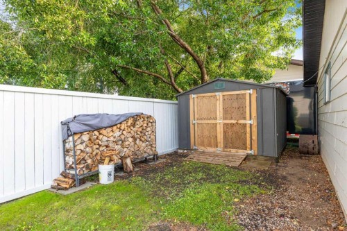 222 Berens Place, Fort Mcmurray, AB - Outdoor