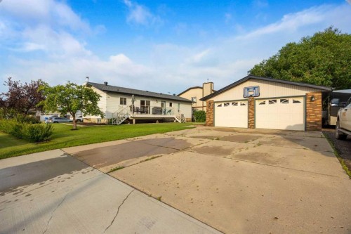 222 Berens Place, Fort Mcmurray, AB - Outdoor