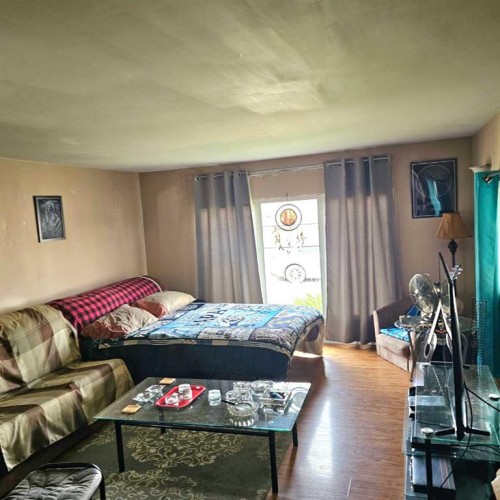 9821 101 Ave, Plamondon, AB - Indoor Photo Showing Bedroom