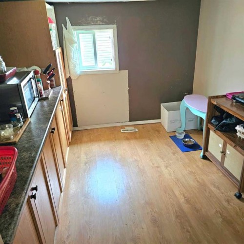 9821 101 Ave, Plamondon, AB - Indoor Photo Showing Other Room