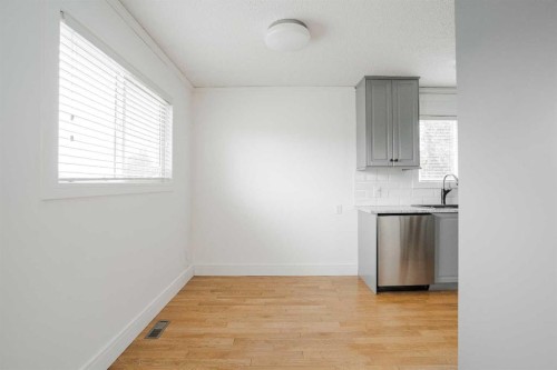 183 Cochrane Crescent, Fort Mcmurray, AB - Indoor Photo Showing Other Room