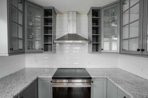 183 Cochrane Crescent, Fort Mcmurray, AB - Indoor Photo Showing Kitchen