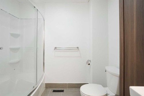 183 Cochrane Crescent, Fort Mcmurray, AB - Indoor Photo Showing Bathroom