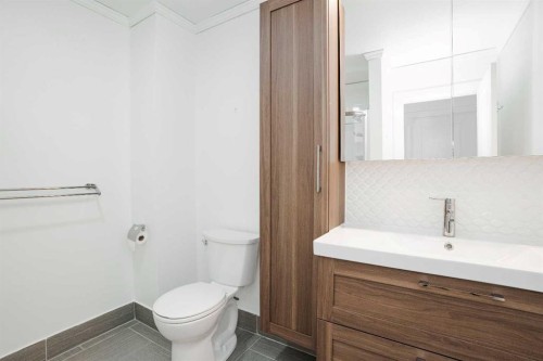 183 Cochrane Crescent, Fort Mcmurray, AB - Indoor Photo Showing Bathroom