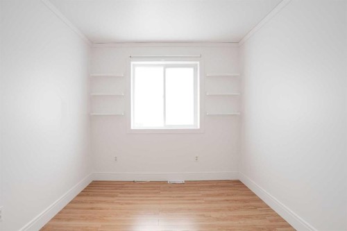 183 Cochrane Crescent, Fort Mcmurray, AB - Indoor Photo Showing Other Room