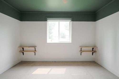 183 Cochrane Crescent, Fort Mcmurray, AB - Indoor Photo Showing Other Room