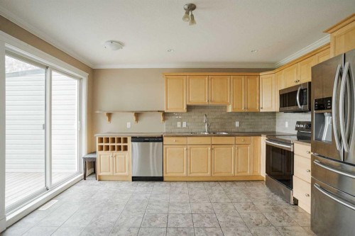18-193 O'Coffey Crescent, Fort Mcmurray, AB - Indoor Photo Showing Kitchen With Stainless Steel Kitchen With Double Sink