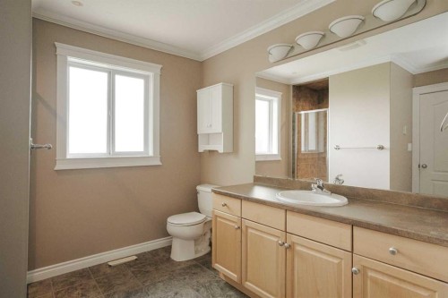 18-193 O'Coffey Crescent, Fort Mcmurray, AB - Indoor Photo Showing Bathroom