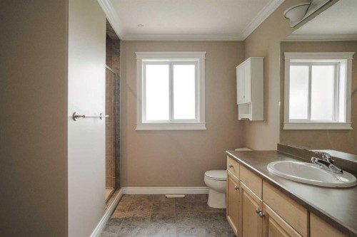 18-193 O'Coffey Crescent, Fort Mcmurray, AB - Indoor Photo Showing Bathroom