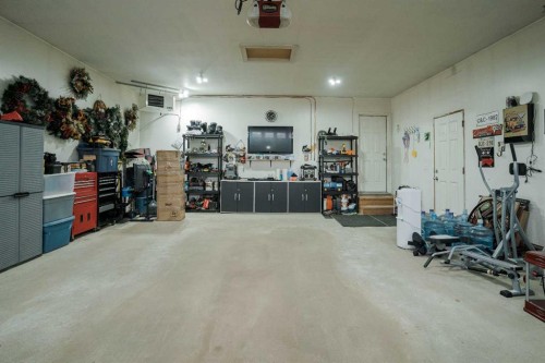 128 Dogwood Lane, Fort Mcmurray, AB - Indoor Photo Showing Garage