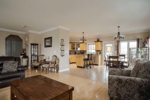 128 Dogwood Lane, Fort Mcmurray, AB - Indoor Photo Showing Living Room