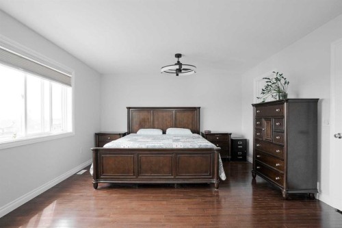 147 Killdeer, Fort Mcmurray, AB - Indoor Photo Showing Bedroom