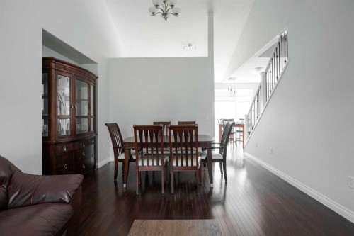 147 Killdeer, Fort Mcmurray, AB - Indoor Photo Showing Dining Room