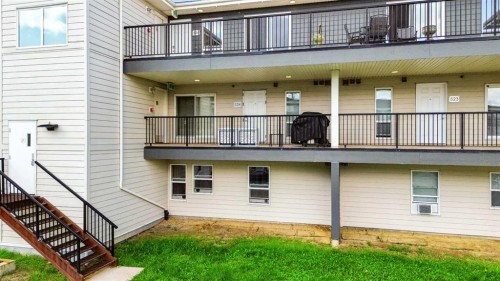 524-201 Abasand Drive, Fort Mcmurray, AB - Outdoor With Balcony With Exterior