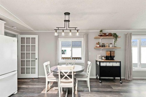 173 Cree Road, Fort Mcmurray, AB - Indoor Photo Showing Dining Room