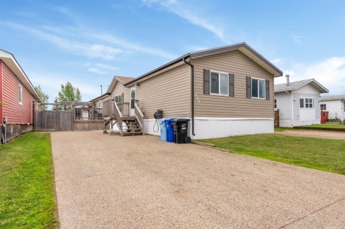 224 Clausen Crescent  Fort Mcmurray, AB T9K 2H7