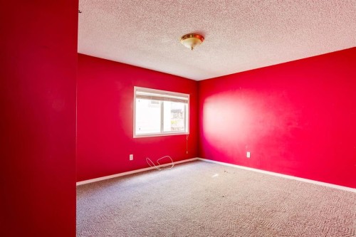 368 Grey Crescent, Fort Mcmurray, AB - Indoor Photo Showing Other Room