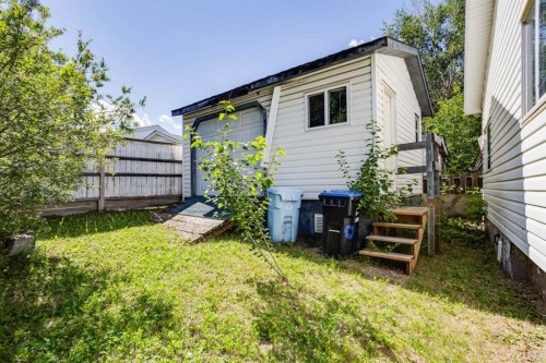 368 Grey Crescent, Fort Mcmurray, AB - Outdoor With Exterior