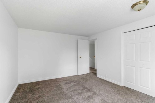 188 Windsor Drive, Fort Mcmurray, AB - Indoor Photo Showing Other Room