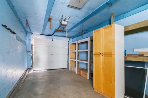 188 Windsor Drive, Fort Mcmurray, AB - Indoor Photo Showing Garage