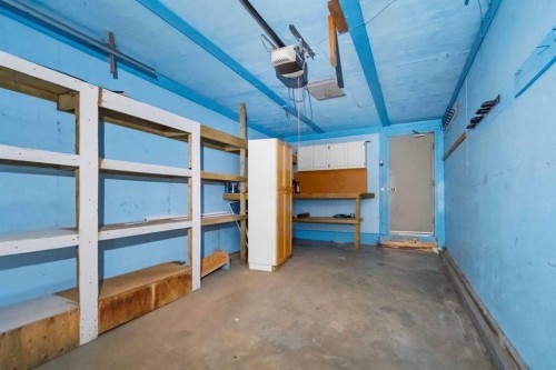 188 Windsor Drive, Fort Mcmurray, AB - Indoor Photo Showing Other Room