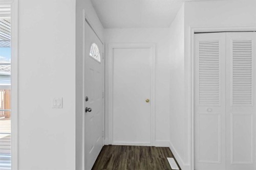 188 Windsor Drive, Fort Mcmurray, AB - Indoor Photo Showing Other Room