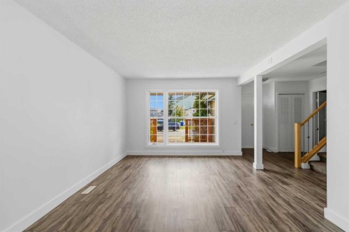 188 Windsor Drive, Fort Mcmurray, AB - Indoor Photo Showing Other Room
