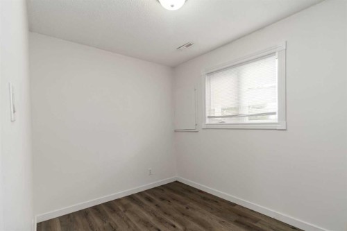 156 Rock Bay, Fort Mcmurray, AB - Indoor Photo Showing Other Room