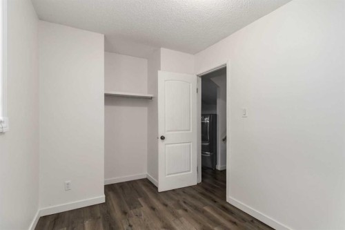 156 Rock Bay, Fort Mcmurray, AB - Indoor Photo Showing Other Room