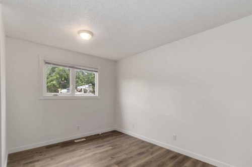 156 Rock Bay, Fort Mcmurray, AB - Indoor Photo Showing Other Room
