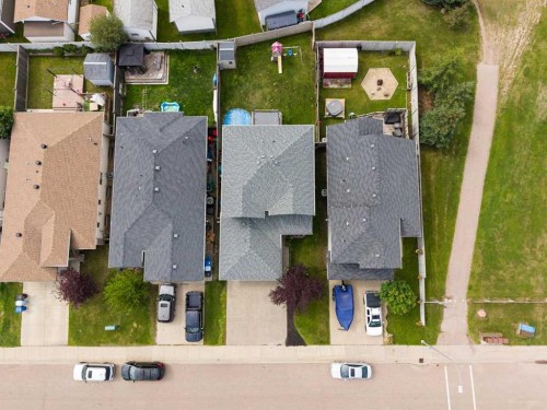 521 Walnut Crescent, Fort Mcmurray, AB - Outdoor With View