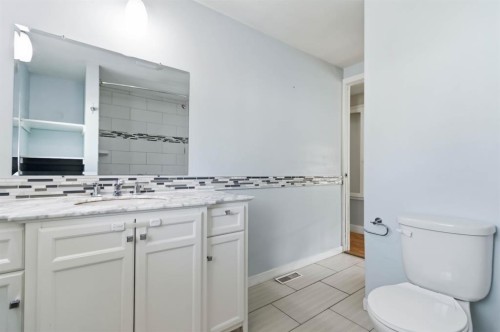 336 Grenfell Crescent, Fort Mcmurray, AB - Indoor Photo Showing Bathroom