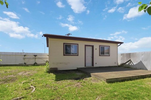 336 Grenfell Crescent, Fort Mcmurray, AB - Outdoor With Exterior