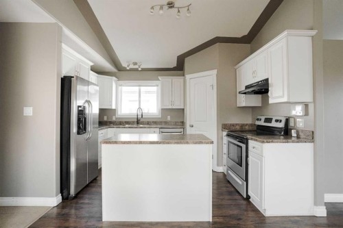 165 Balsam Way, Fort Mcmurray, AB - Indoor Photo Showing Kitchen With Stainless Steel Kitchen