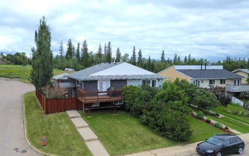 418 Ross Haven Drive  Fort Mcmurray, AB T9H 3P4