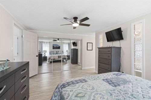 105 Sumac Crescent, Fort Mcmurray, AB - Indoor Photo Showing Bedroom