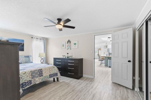 105 Sumac Crescent, Fort Mcmurray, AB - Indoor Photo Showing Bedroom