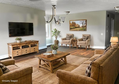 125 Beardsley Crescent, Fort Mcmurray, AB - Indoor Photo Showing Living Room