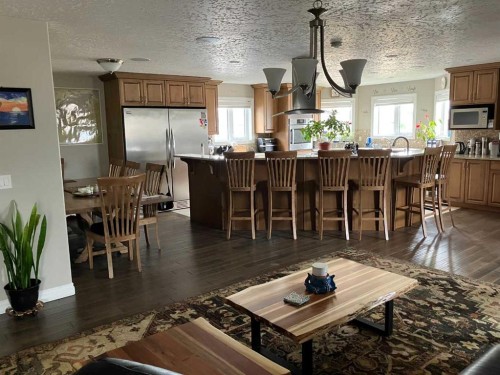 125 Beardsley Crescent, Fort Mcmurray, AB - Indoor Photo Showing Dining Room