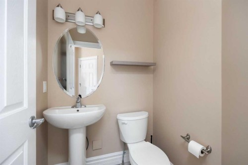 154 Athabasca Crescent, Fort Mcmurray, AB - Indoor Photo Showing Bathroom