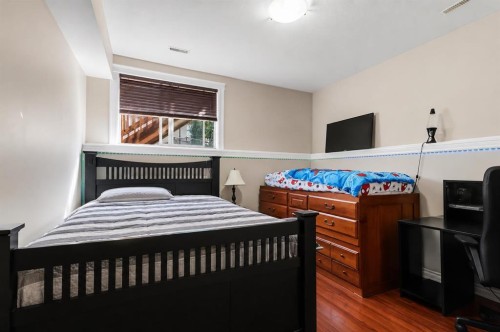 115 Widgeon Place, Fort Mcmurray, AB - Indoor Photo Showing Bedroom