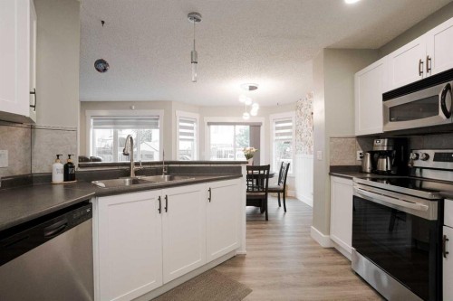 213 Parry Crescent, Fort Mcmurray, AB - Indoor Photo Showing Kitchen With Double Sink
